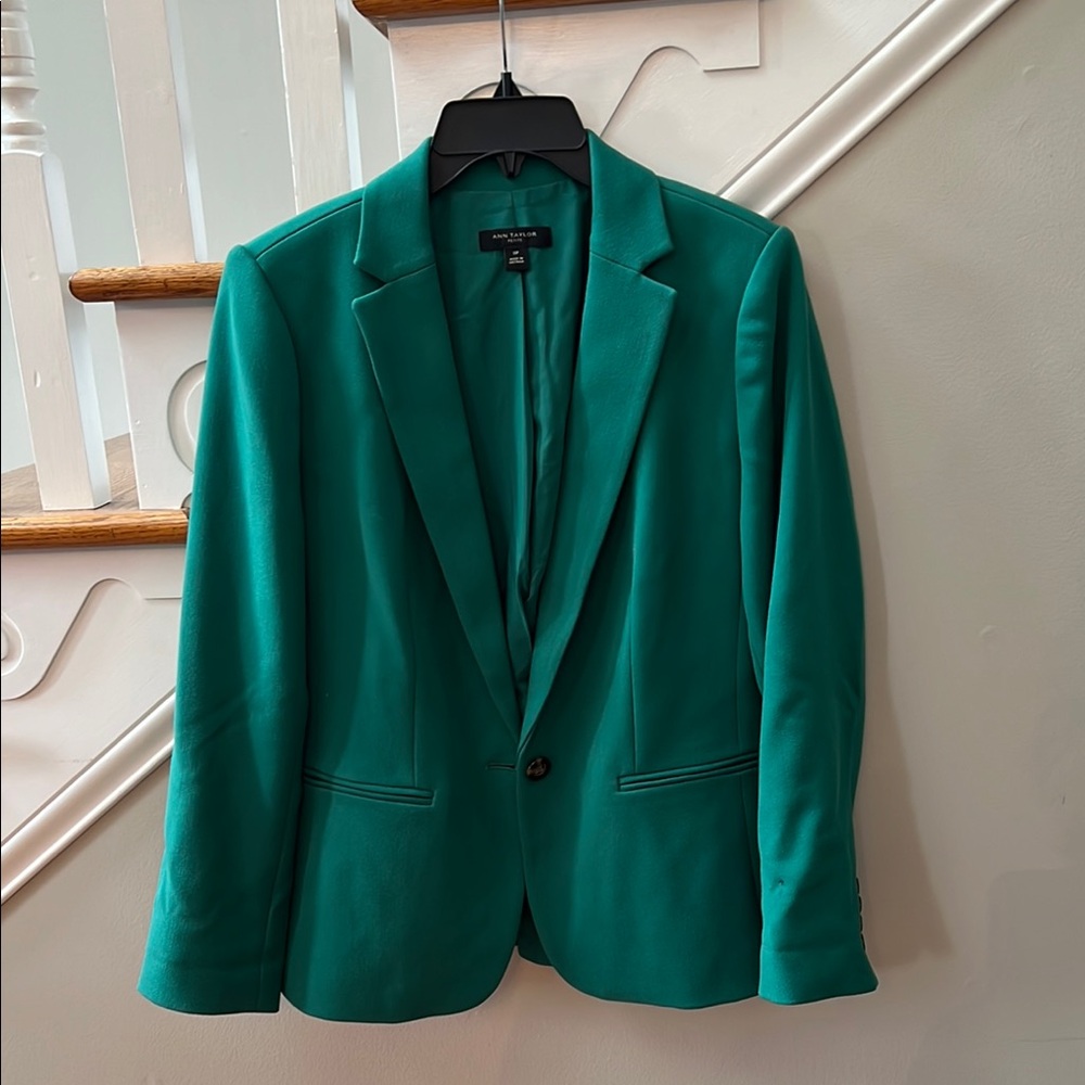 Petite Ann Taylor Green Blazer